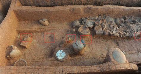 chinese burial stones very old excavations|western han tomb found.